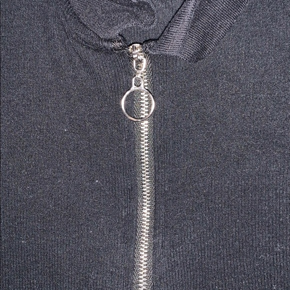 Garage cropped top - Picture 3 of 4